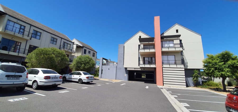 To Let 3 Bedroom Property for Rent in Royal Ascot Western Cape